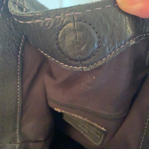 🖤🦋FOSSIL Black Leather Large Shoulder Bag🦋🖤 - Picture 8 of 8